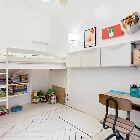 Chic 3br Flat Near Sacre Coeur By Guestready Apartament Paryż