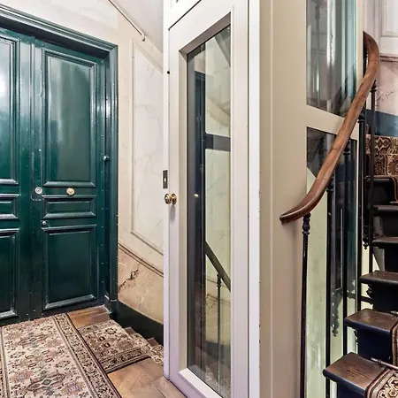 Chic 3br Flat Near Sacre Coeur By Guestready
